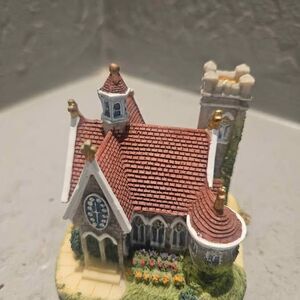 Liberty Falls Collection Mountain View Church Christmas Village